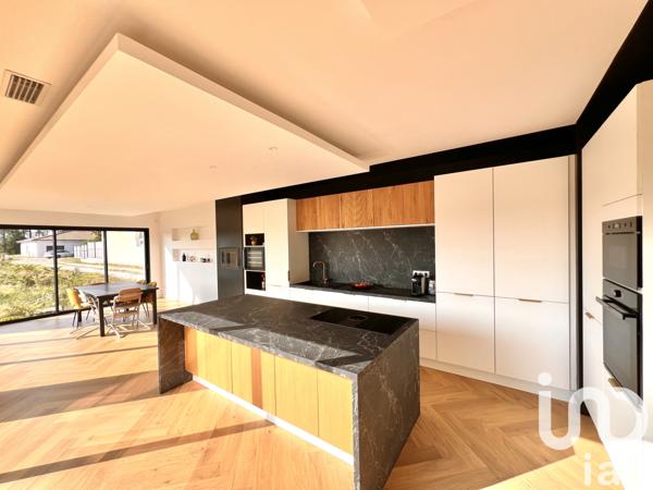 Maison à vendre 6 pièces 182 m² Macau