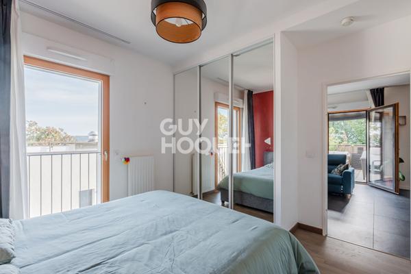 Appartement avec une terrasse et vue Fourvière dégagée- garage PMR + standard