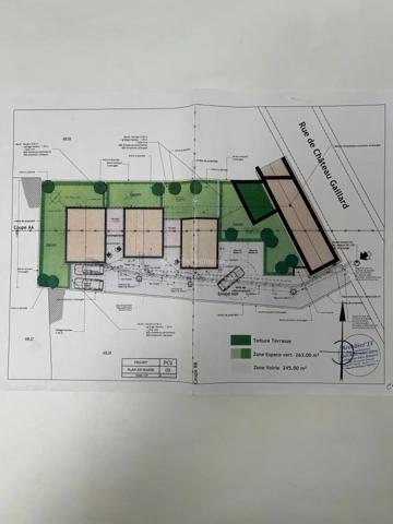 Vente                                                      Maison
                        
                     7 pièces                      140 m2                     à Villeurbanne