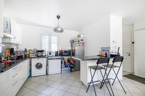 Vente                                                      Maison
                        
                     7 pièces                      140 m2                     à Villeurbanne
