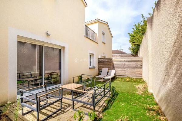 Vente                                                      Maison
                        
                     7 pièces                      140 m2                     à Villeurbanne