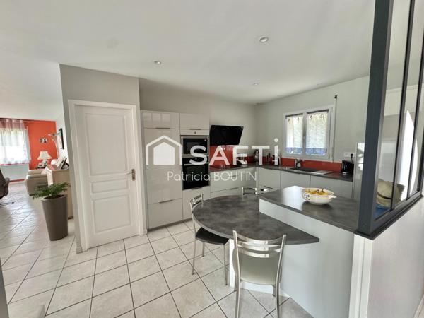 PLAIN PIED 4 CHAMBRES, DOUBLE GARAGE ET JARDIN A CHAURAY