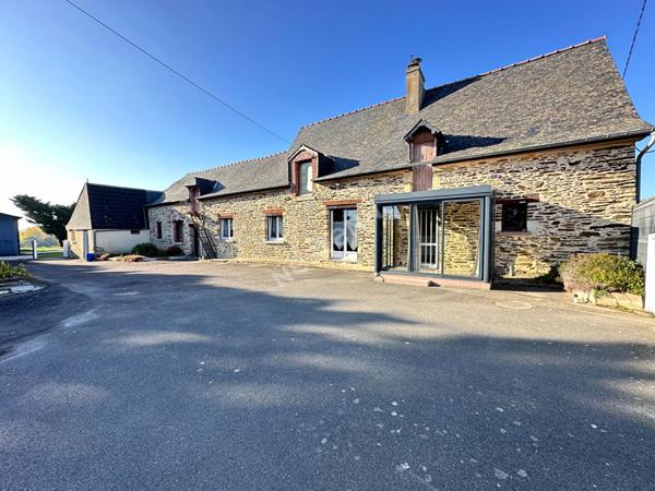 PONT PEAN - RENNES METROPOLE - LONGERE INDEPENDANTE EN PIERRES A RENOVER