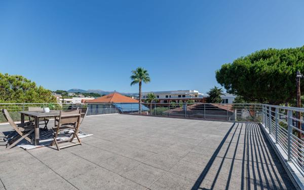 Appartement à vendre    2 pièces • 44,16 m2 Villeneuve-Loubet