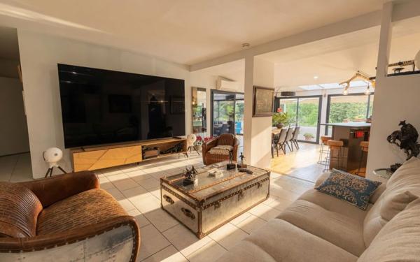 Appartement à vendre    4 pièces • 179,62 m2 Saint-Martin-de-Seignanx