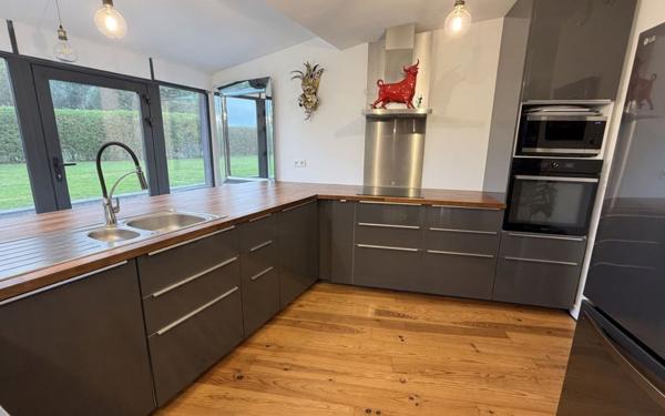 Appartement à vendre    4 pièces • 179,62 m2 Saint-Martin-de-Seignanx