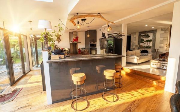Appartement à vendre    4 pièces • 179,62 m2 Saint-Martin-de-Seignanx