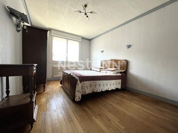 Maison à vendre, Elven, 78 m², 2 chambres sur 451 m² de terrain.