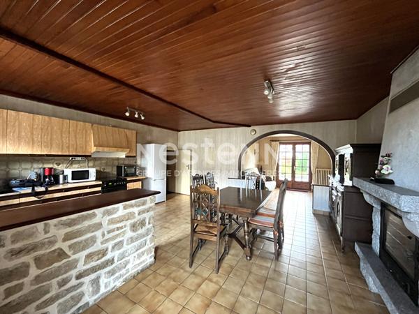 Maison à vendre, Elven, 78 m², 2 chambres sur 451 m² de terrain.