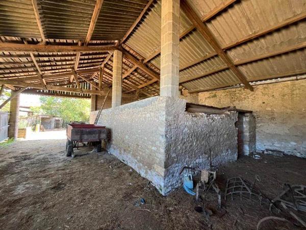 Grange à vendre 40 000 € Saint-Aubin-de-Blaye 200 m² DPE