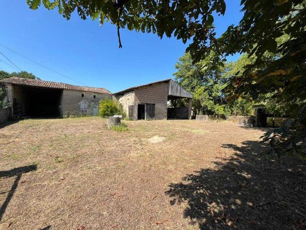 Grange à vendre 40 000 € Saint-Aubin-de-Blaye 200 m² DPE