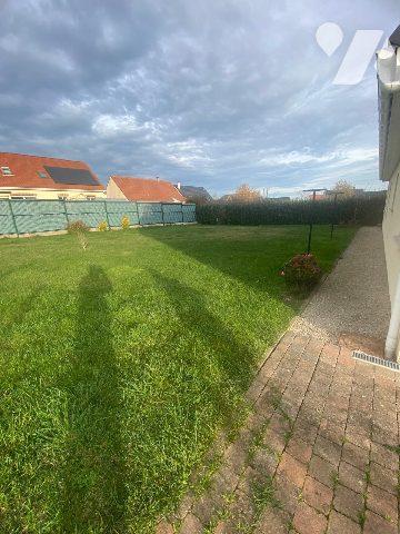 GUINES PAVILLON PLAIN-PIED 3 CHAMBRES JARDIN GARAGE