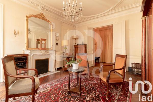 Appartement 5 pièces de 115 m² à Paris (75005)