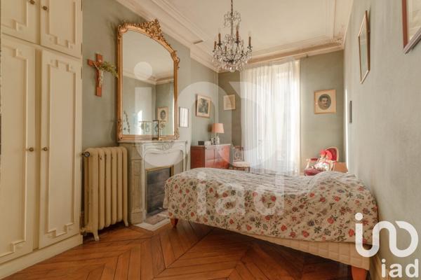 Appartement 5 pièces de 115 m² à Paris (75005)