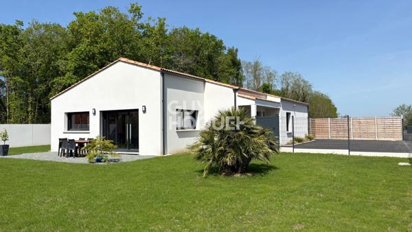 Maison récente de plain-pied 4 pièces à vendre à Les Mathes