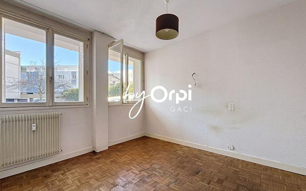 Appartement à vendre    2 pièces • 35,70 m2 Clermont-Ferrand
