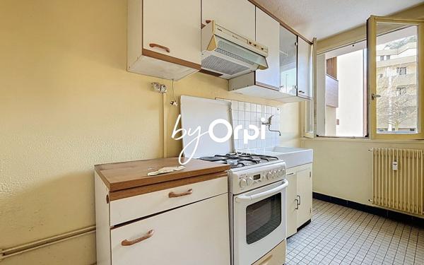 Appartement à vendre    2 pièces • 35,70 m2 Clermont-Ferrand