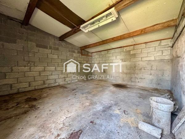 Terrain constructible de 327 m² avec garage