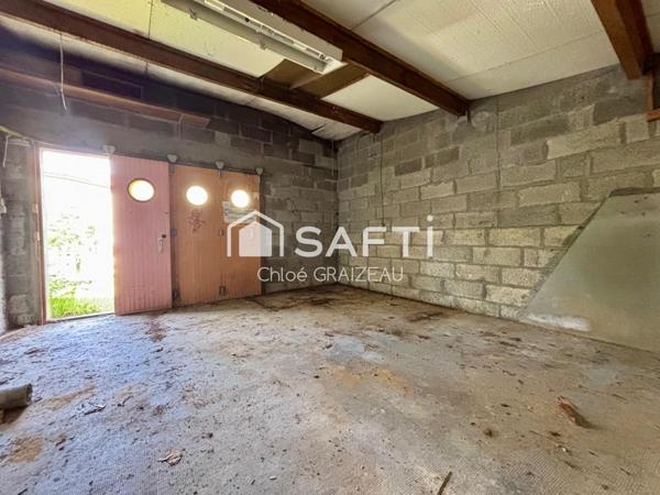 Terrain constructible de 327 m² avec garage