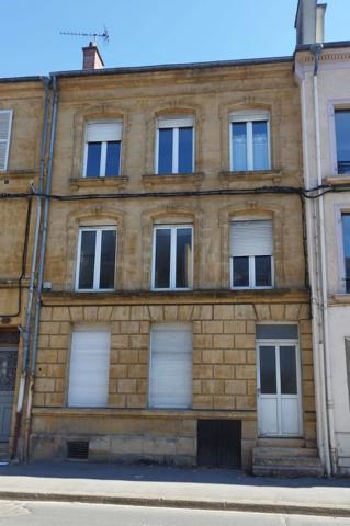 Vente                                                      Immeuble
                        
                     11 pièces                      277 m2                     à Sedan