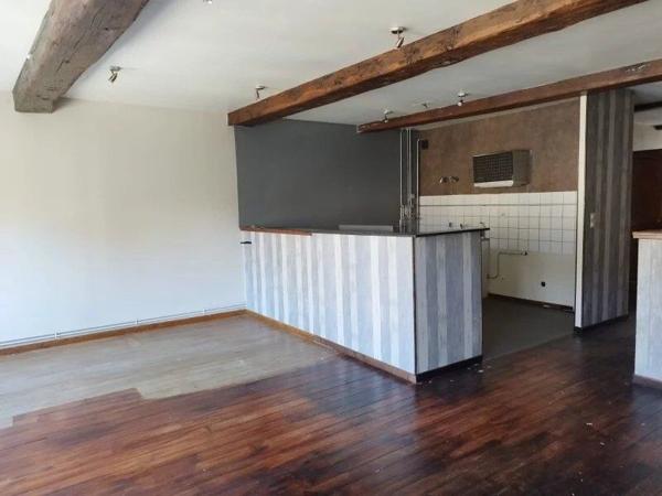Vente                                                      Immeuble
                        
                     11 pièces                      277 m2                     à Sedan
