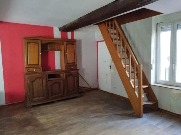 Vente                                                      Immeuble
                        
                     11 pièces                      277 m2                     à Sedan