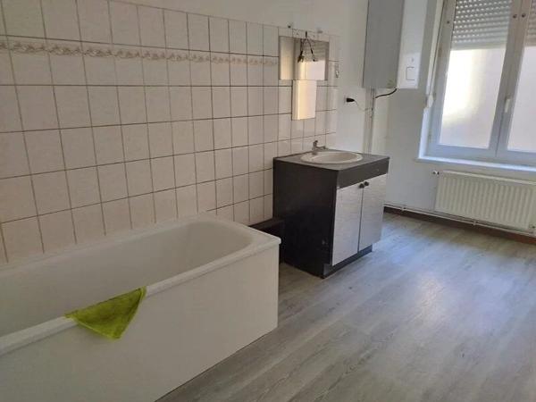 Vente                                                      Immeuble
                        
                     11 pièces                      277 m2                     à Sedan