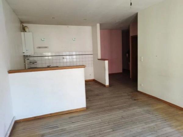 Vente                                                      Immeuble
                        
                     11 pièces                      277 m2                     à Sedan