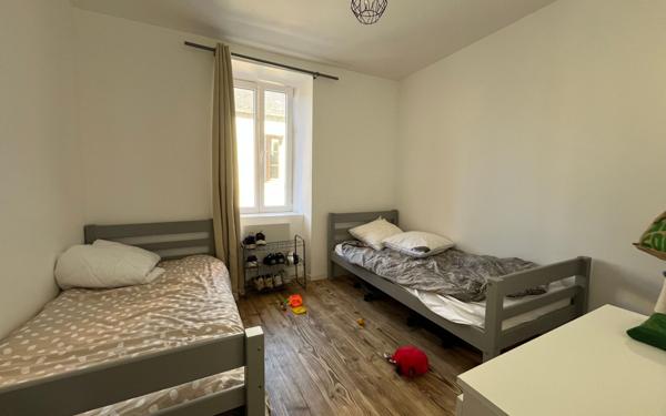 Immeuble à vendre    6 pièces • 128 m2 Carhaix-Plouguer