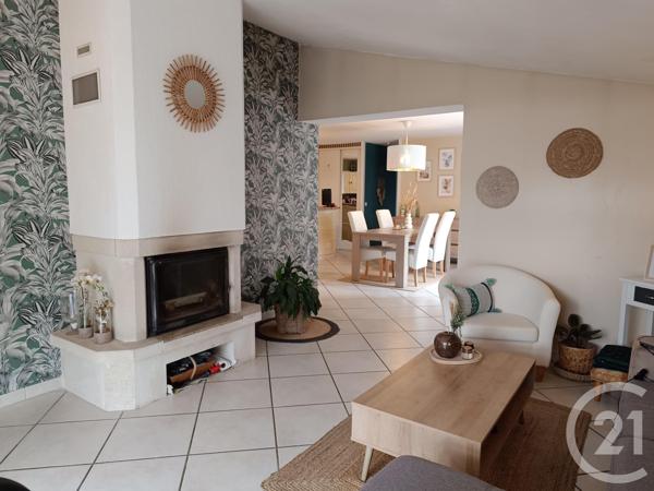 Maison à vendre  6 pièces - 107,86 m 2   COUTRAS  - 33