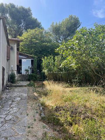 Marseille (13011) Les Camoins 13011 Maison T4/5 + garage + Annexe