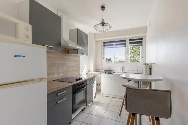 Appartement à vendre 2 pièces 49m² Montbéliard (25200)