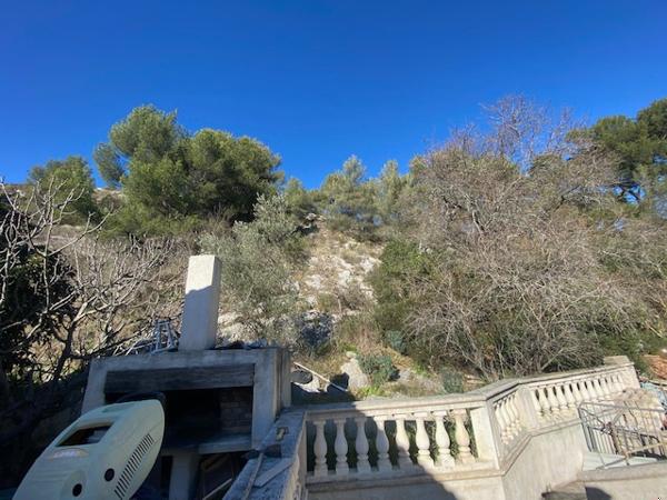 Maison Allauch 9 pièces 456 m² sur 2496 m² de parcelle