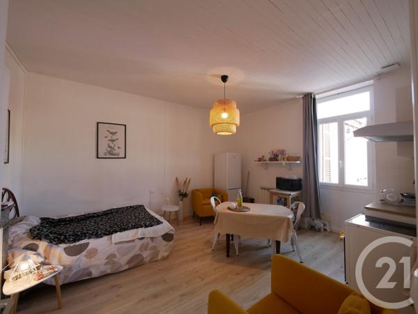 Immeuble à vendre  470 m 2   DAX  - 40