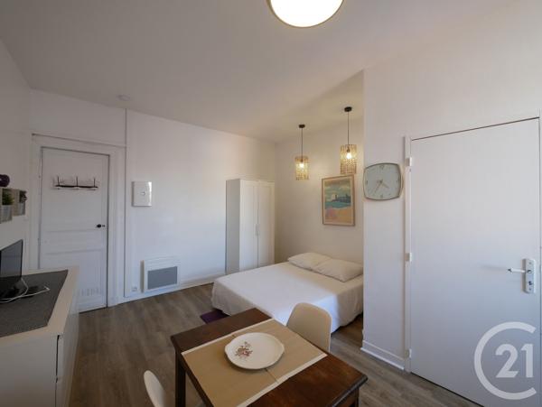 Immeuble à vendre  470 m 2   DAX  - 40