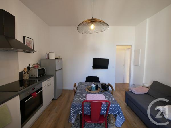 Immeuble à vendre  470 m 2   DAX  - 40