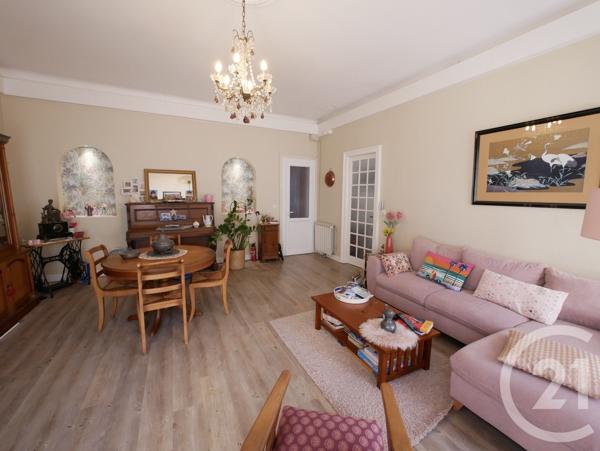 Immeuble à vendre  470 m 2   DAX  - 40