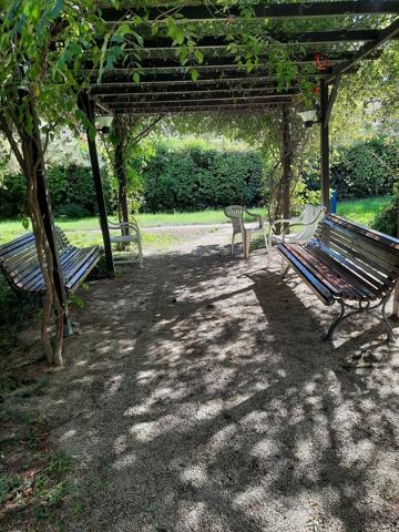 Avignon intra muros T3 dans résidence sénior de standing