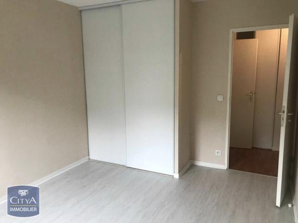 Appartement à louer 2 pièces 56m²