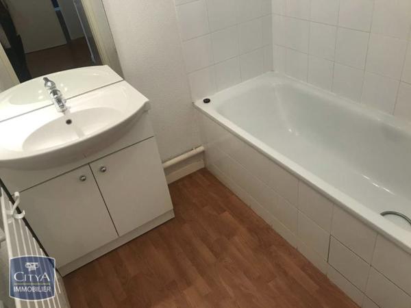 Appartement à louer 2 pièces 56m²
