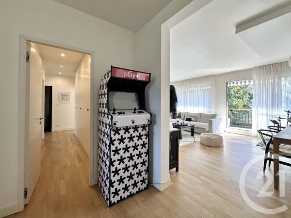 Appartement F6 à vendre  6 pièces - 128 m2 NOISY LE ROI - 78