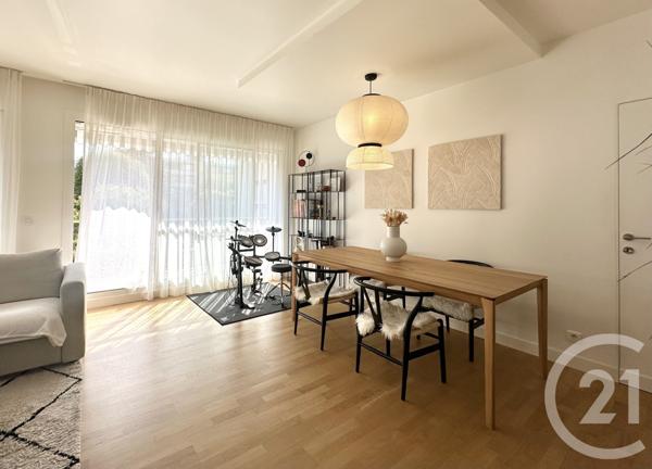 Appartement F6 à vendre  6 pièces - 128 m2 NOISY LE ROI - 78