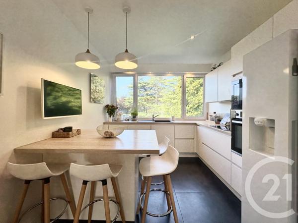 Appartement F6 à vendre  6 pièces - 128 m2 NOISY LE ROI - 78