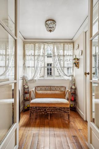 Vente Appartement de luxe Paris 7 4 Pièces 106 m²