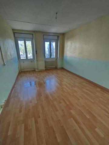 Immeuble 🏢 Local commercial et habitation – Idéal investisseurs ou entrepreneurs – Secteur Redon (35)