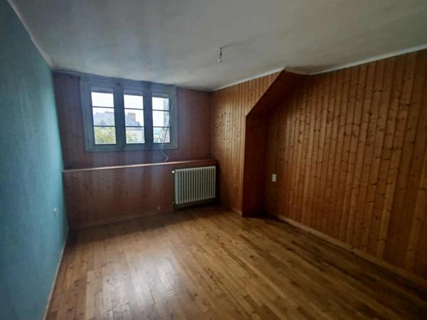 Immeuble 🏢 Local commercial et habitation – Idéal investisseurs ou entrepreneurs – Secteur Redon (35)