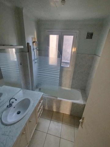 Immeuble 🏢 Local commercial et habitation – Idéal investisseurs ou entrepreneurs – Secteur Redon (35)