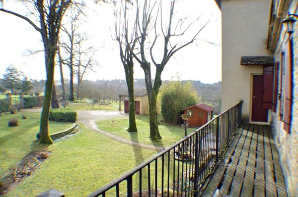 Maison Villefranche Du Perigord 175 m2 sur parc arboré de 1800m²