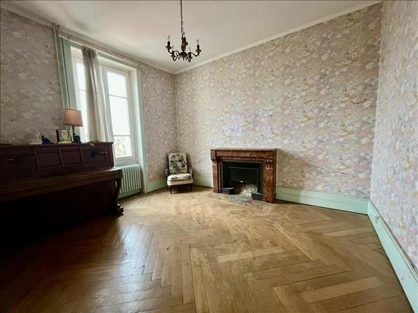 Maison à vendre |  Sathonay-Camp |  7 pièces | 115 m²