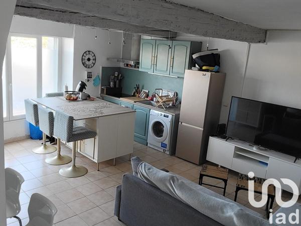 Appartement 2 pièces de 44 m² à Solliès-Ville (83210)
